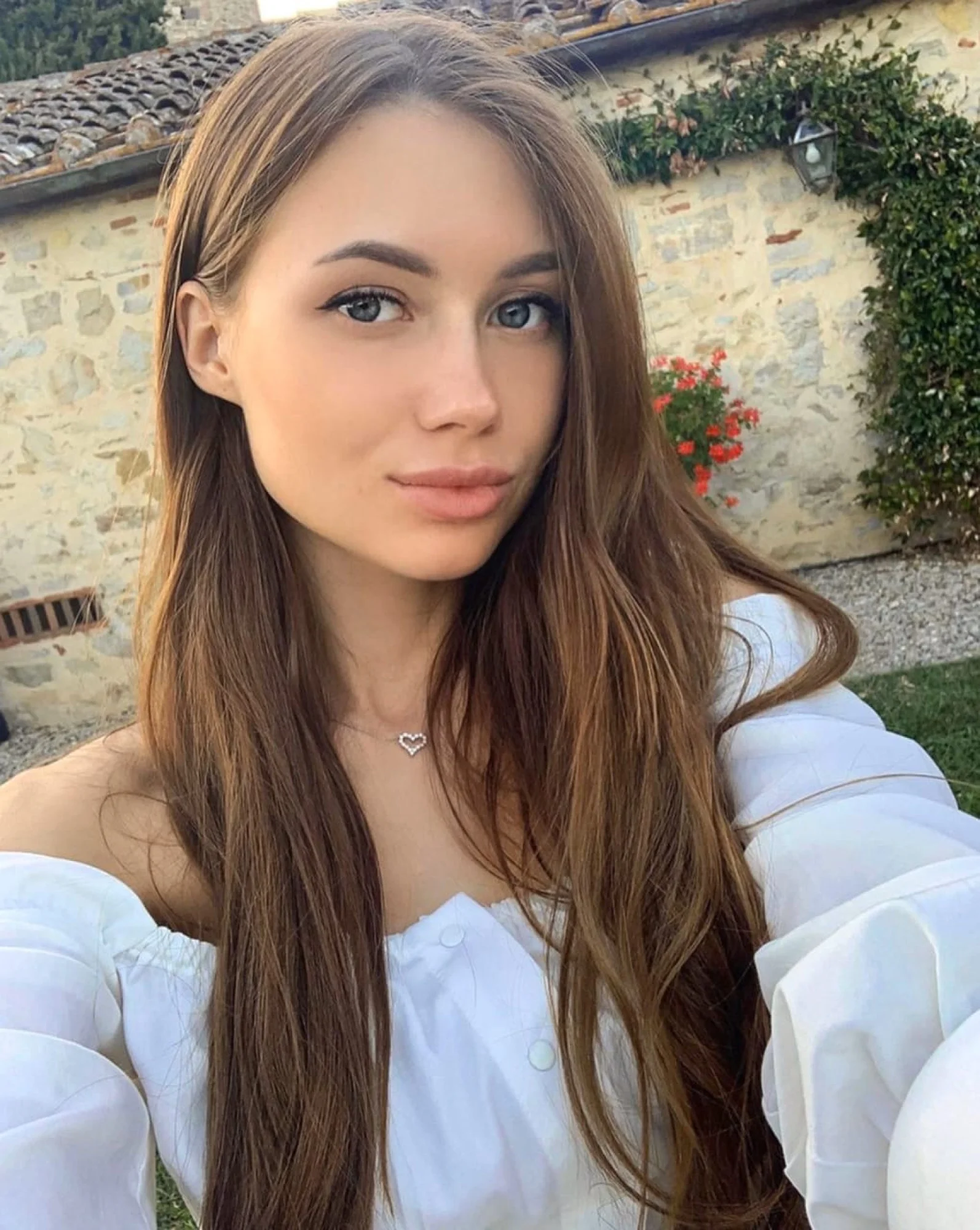 Тайна, 23 лет, 168 см, 2